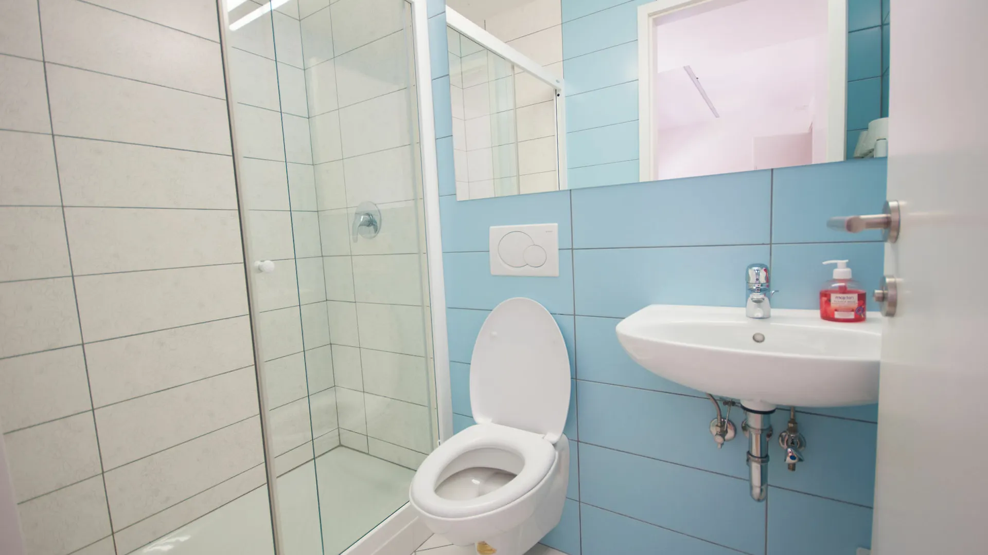 Rooms Sincere 1830 Ljubljana Guest house